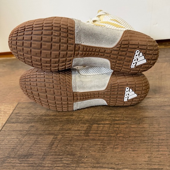 Adidas Kids Wrestling Shoes Size 3 Youth White Gold - Picture 7 of 8